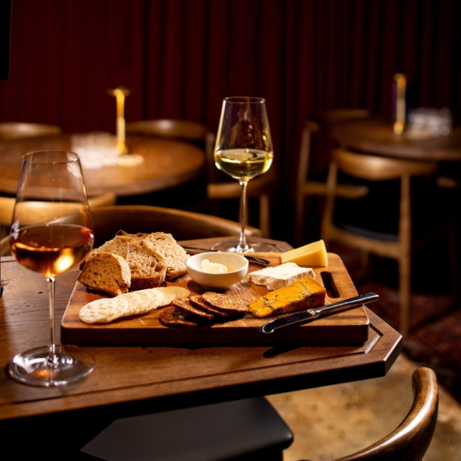 Food groundwinebar